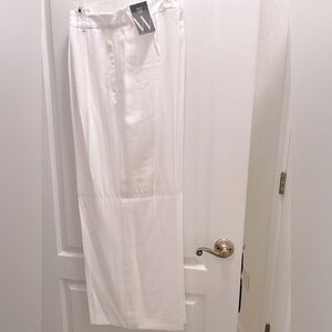 Worthington Women's White Dress Pants.